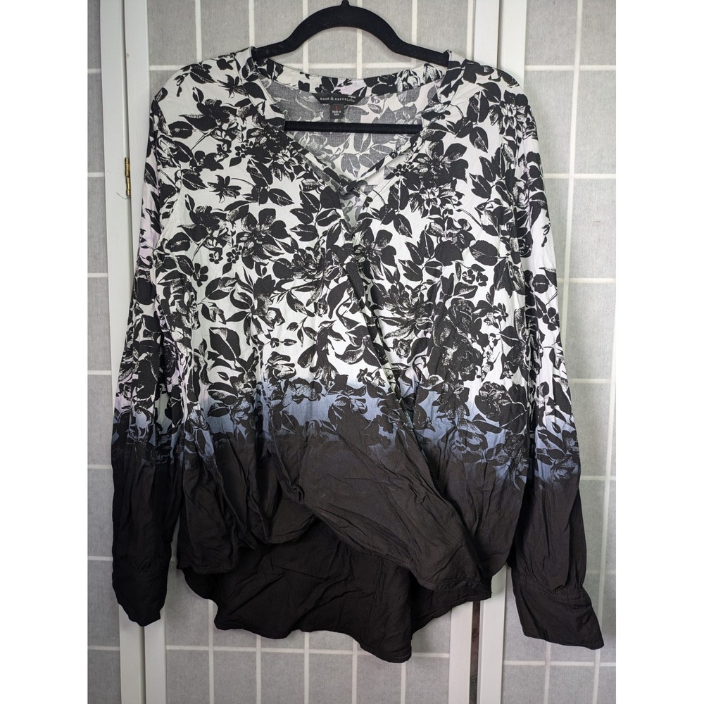 Rock & Republic Women Floral Ombre Surplice Blouse Black White Large Long Sleeve